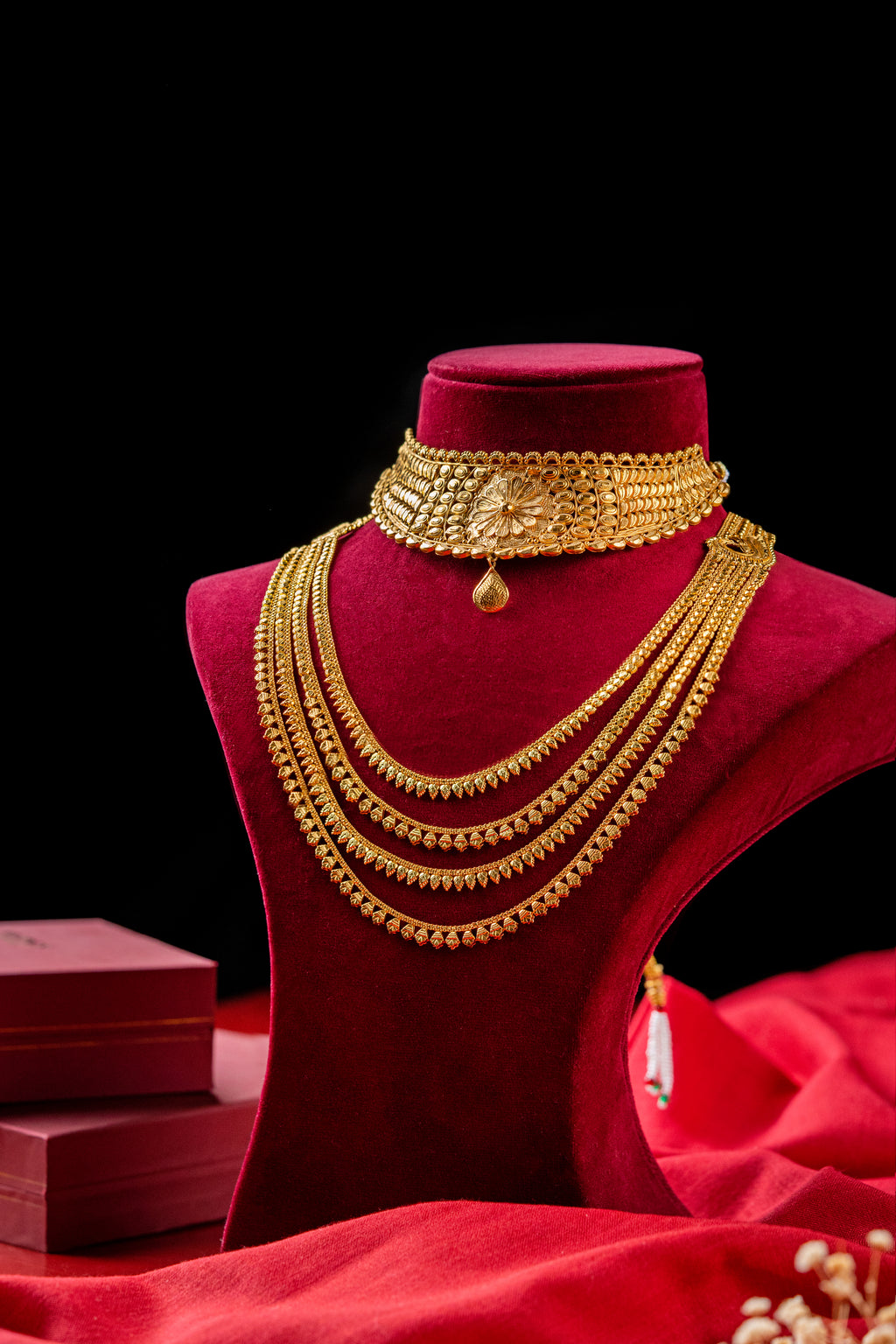 gold necklace