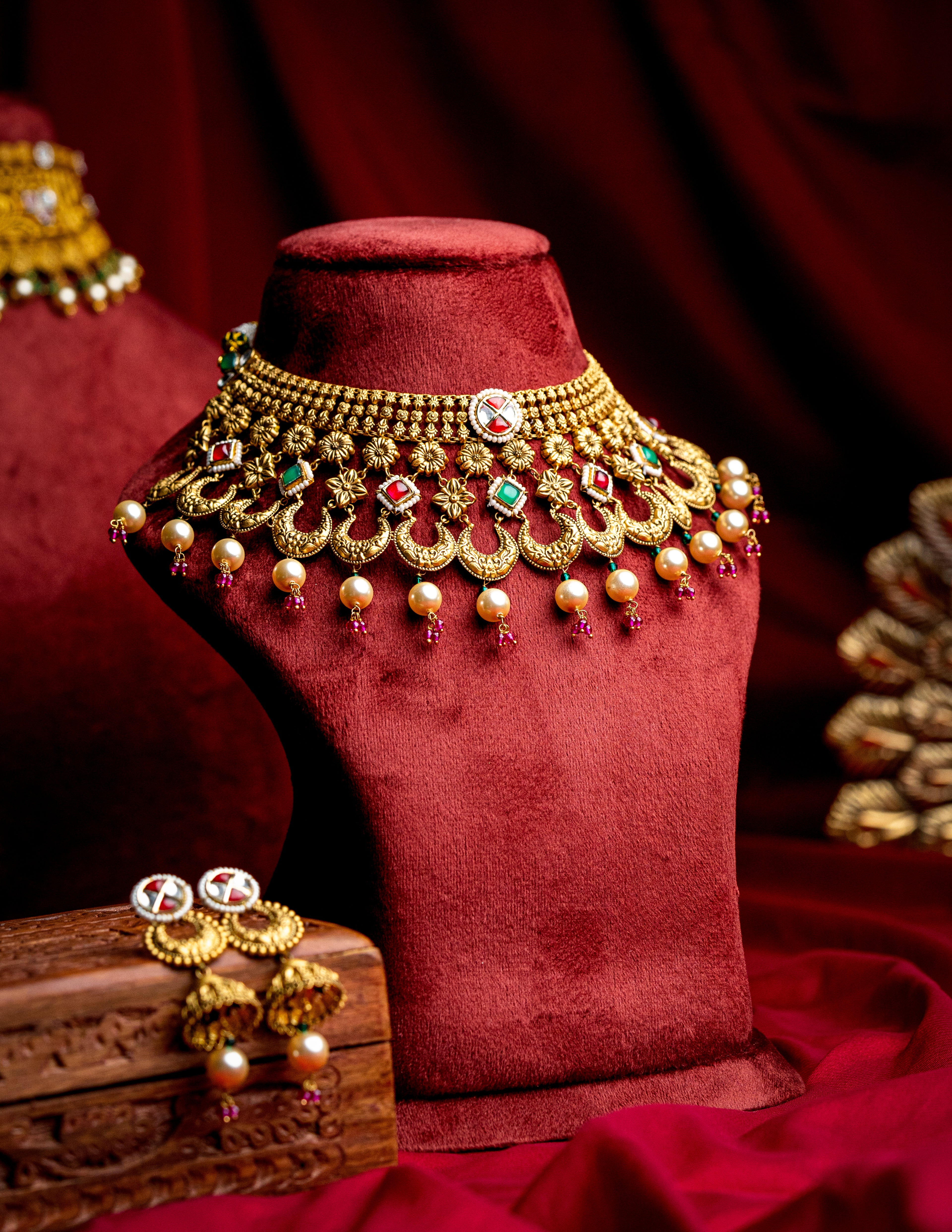 antique gold necklace set