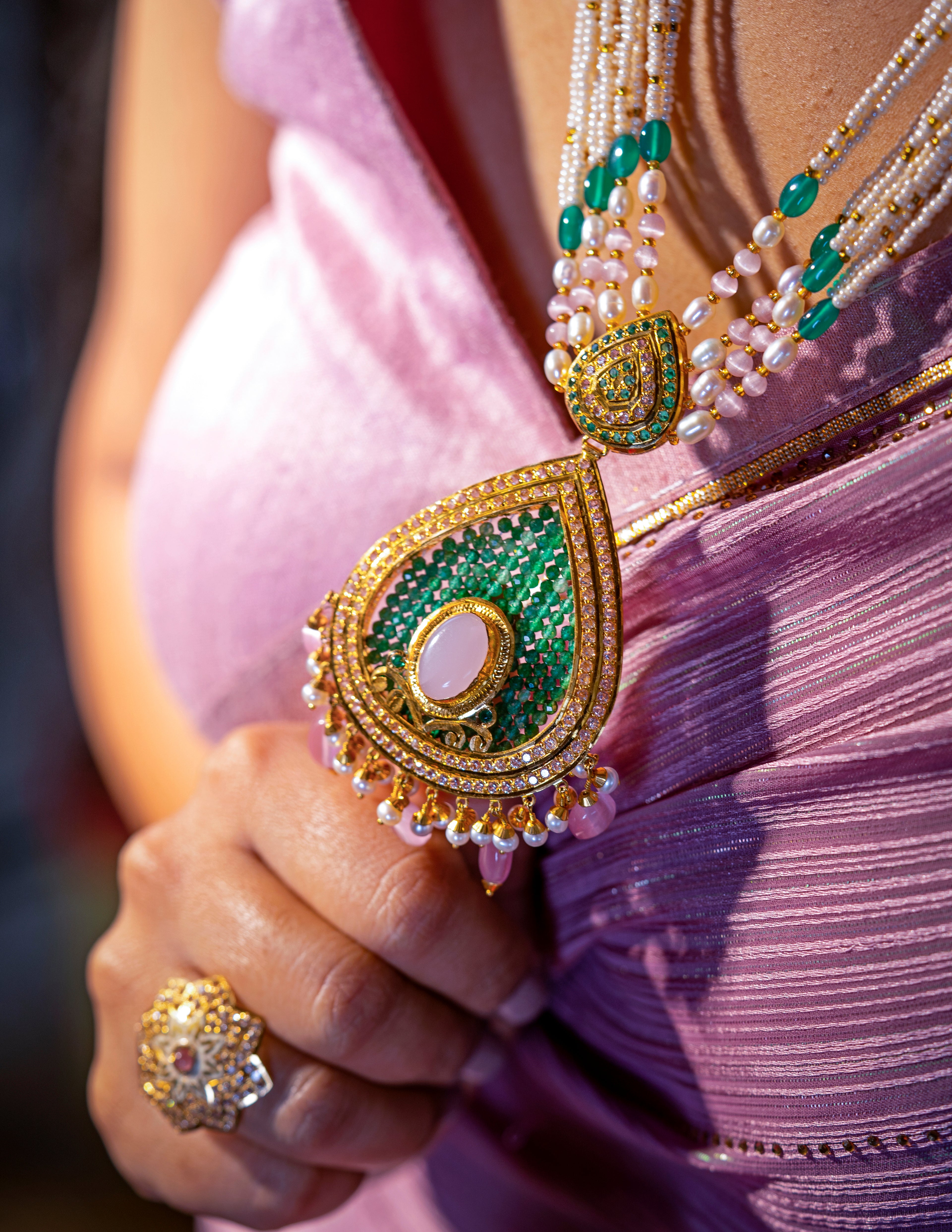 Jadau gold necklace