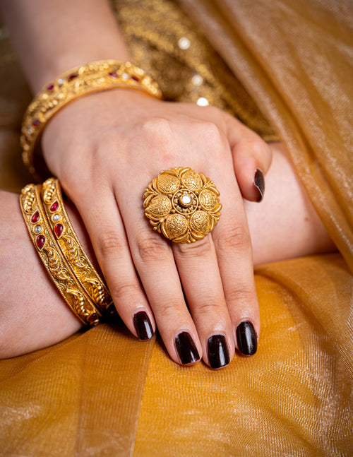 Gold Kundan Ring