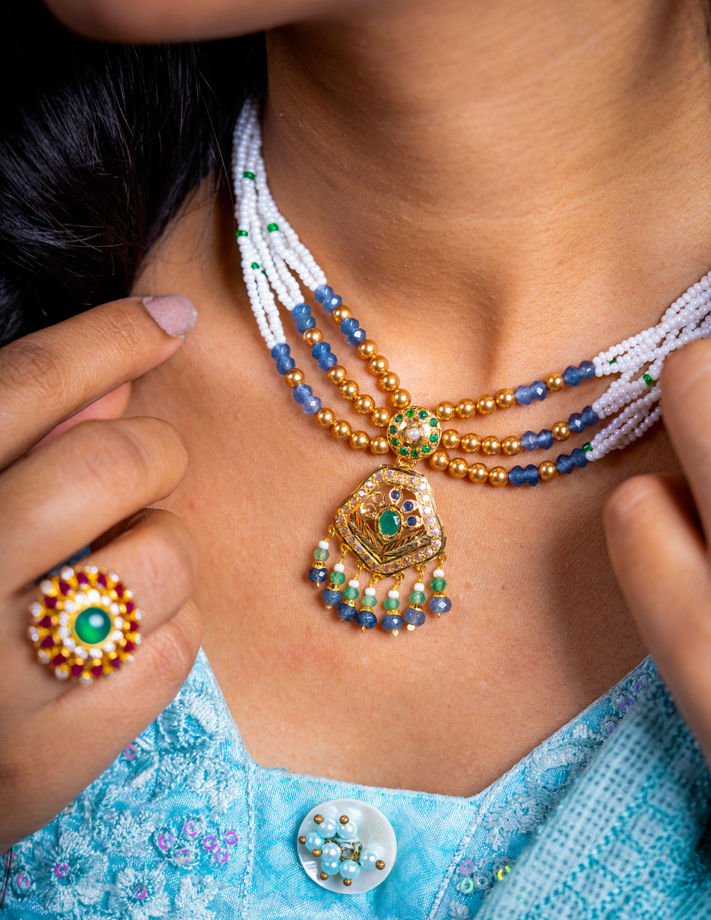 gold jadau necklace