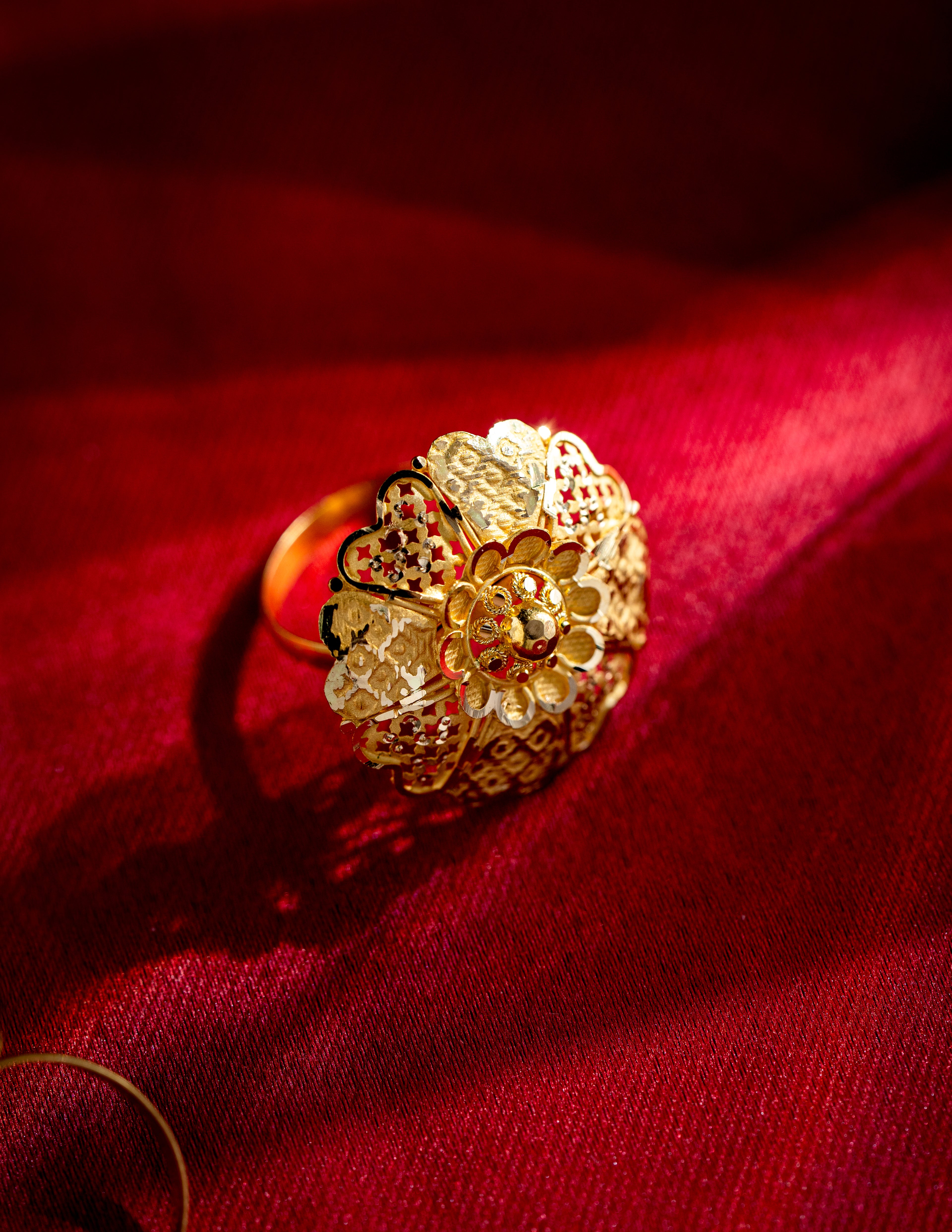 gold ring 