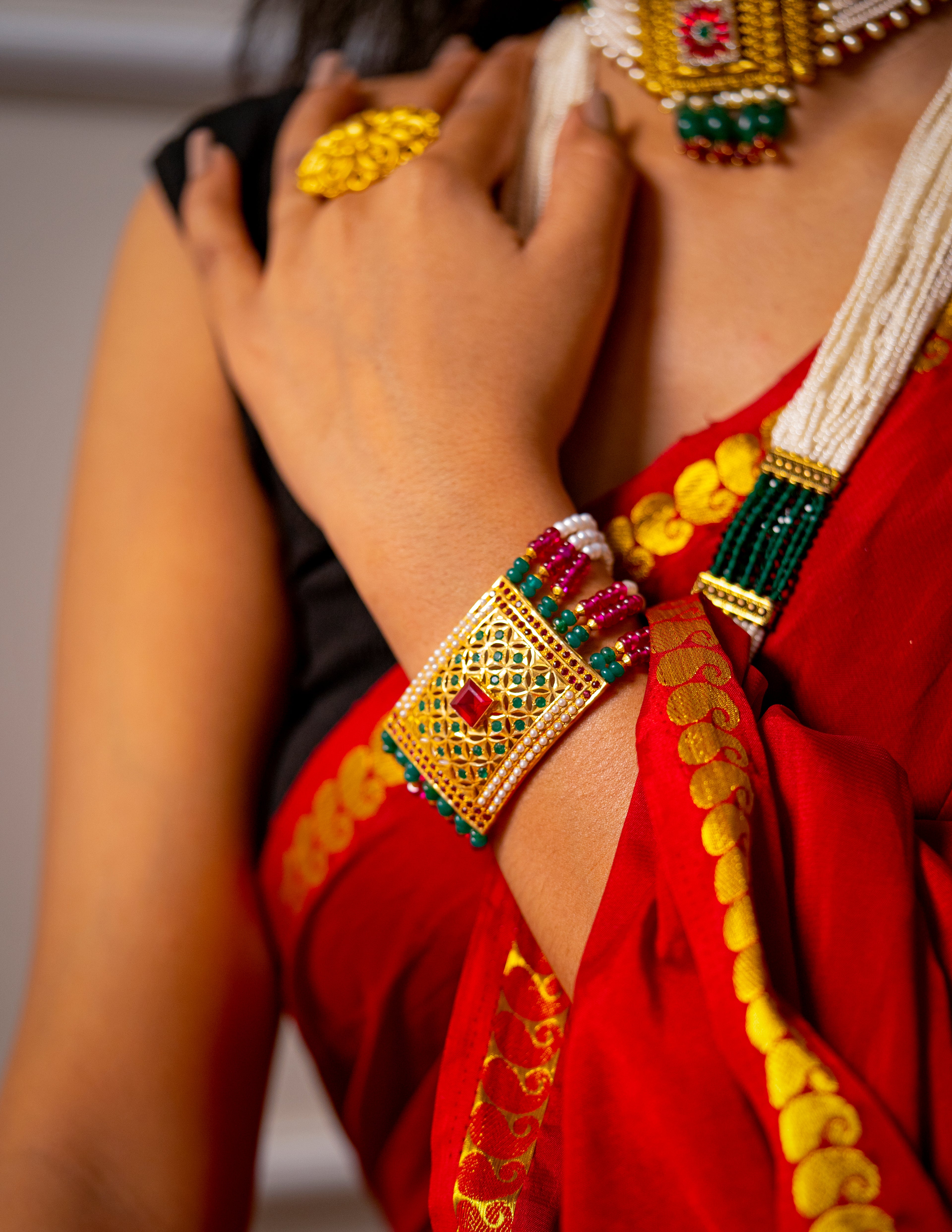 gold jadau bracelet