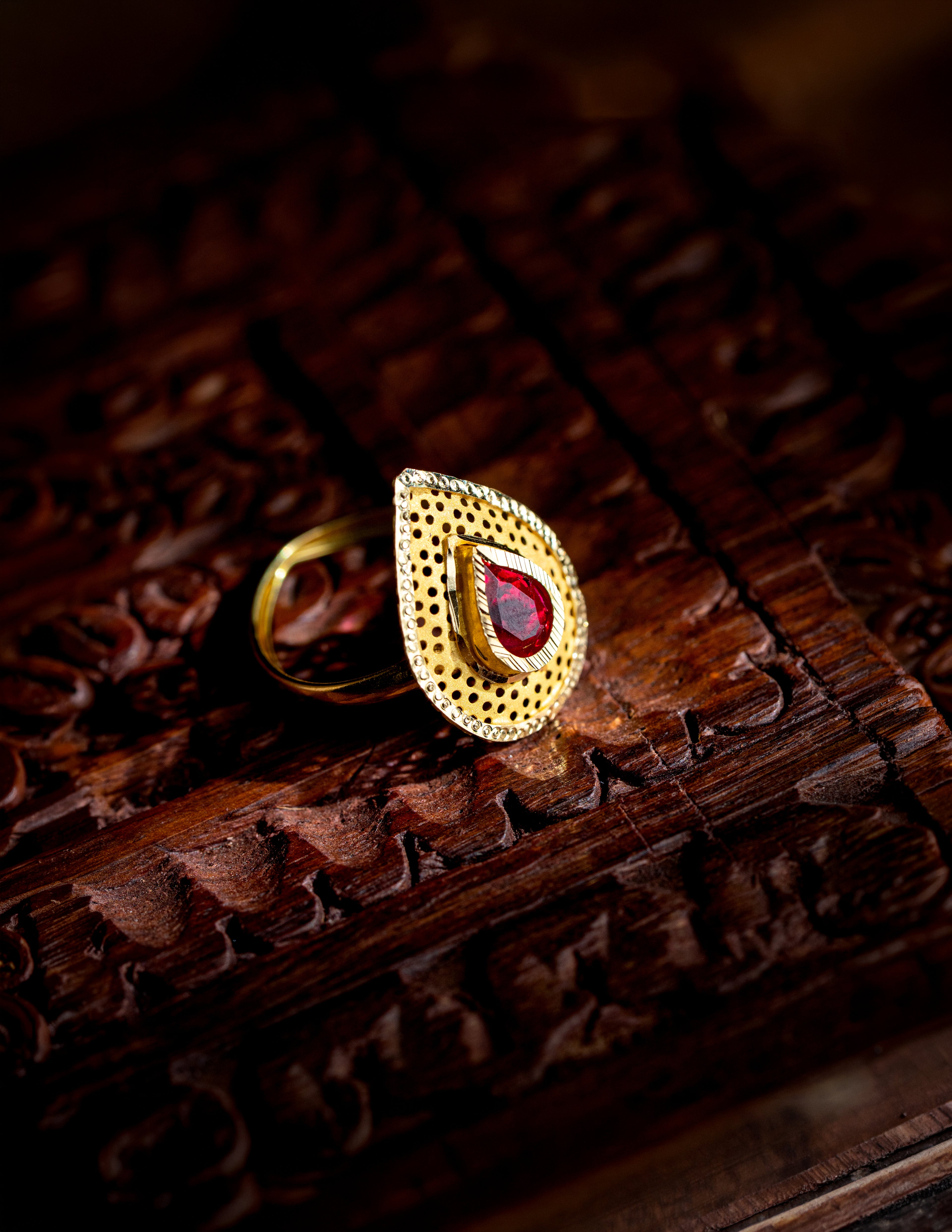 ruby gold ring